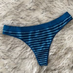 BODY NATURALS Seamless Thong